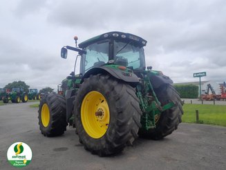 Farm tractor John Deere 6210R - 3