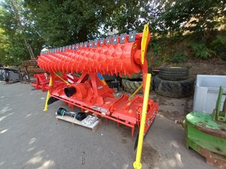 Rotary harrow Kuhn HR3004D - 1