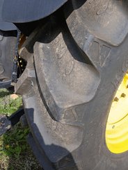 Farm tractor John Deere 6620 - 4