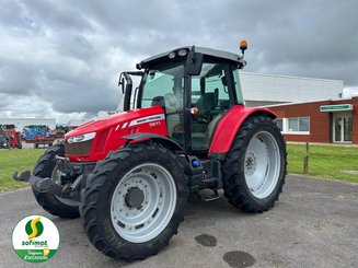 Farm tractor Massey Ferguson 5611 - 6