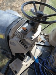 Farm tractor John Deere 6620 - 6