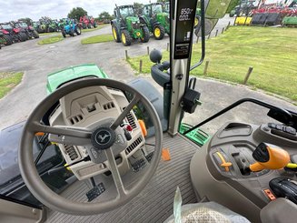 Farm tractor John Deere 6130M - 6
