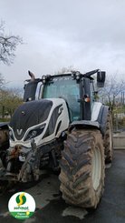 Farm tractor Valtra T234 - 1