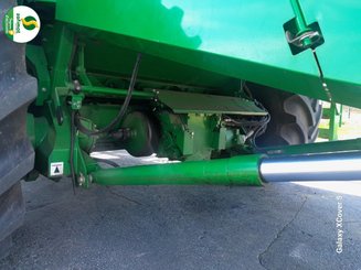 Combine harvester John Deere T660HM - 6