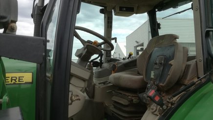 Farm tractor John Deere 5090R - 7