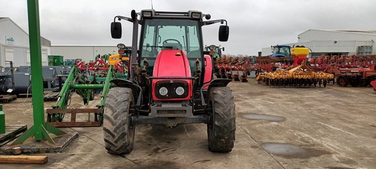 Farm tractor Massey Ferguson 5435 - 1