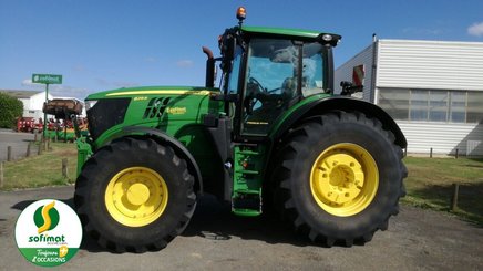 Farm tractor John Deere 6215R - 3