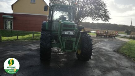 Farm tractor John Deere 6630 - 2