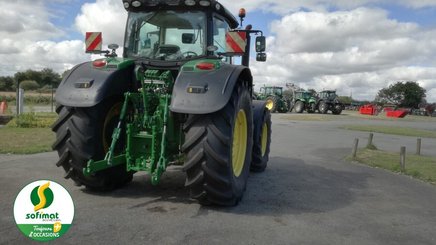 Farm tractor John Deere 6215R - 5