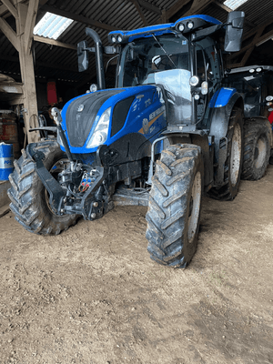 Farm tractor New Holland T6.160 - 1