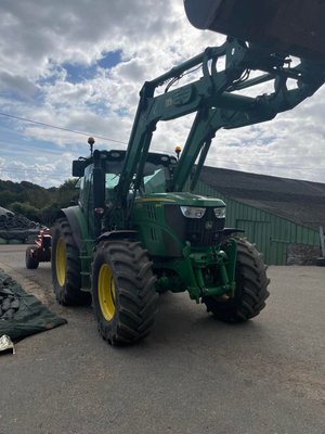 Farm tractor John Deere 6140R - 1