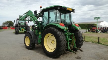 Farm tractor John Deere 5090R - 5