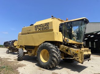 Combine harvester New Holland TX66 - 1