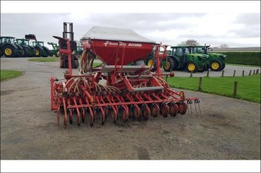 Conventional-till seed drill Kverneland ACCORD - 1
