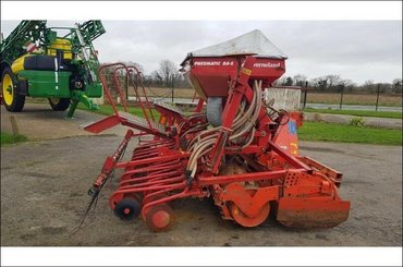 Conventional-till seed drill Kverneland ACCORD - 4