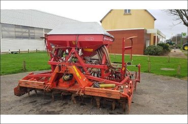 Conventional-till seed drill Kverneland ACCORD - 7