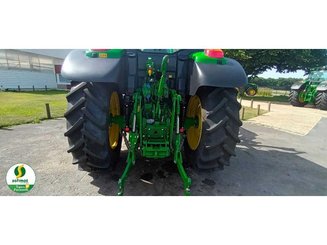 Farm tractor John Deere 6110M - 2