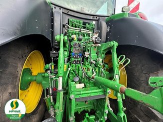 Farm tractor John Deere 6215R - 3