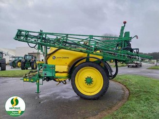 Trailed sprayer John Deere M732 - 4