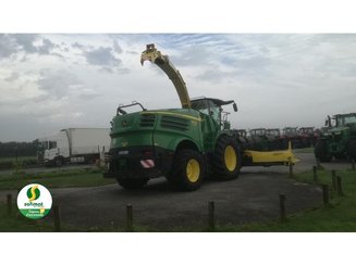 Self-propelled forage harvester John Deere 8500 - 1