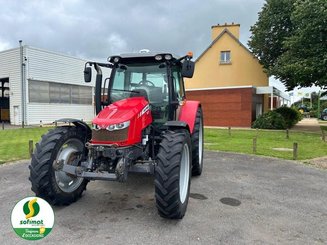 Farm tractor Massey Ferguson 5611 - 13