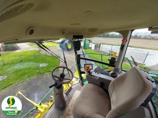 Self-propelled forage harvester John Deere 8400 - 4