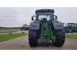 Farm tractor John Deere 6195R - 6
