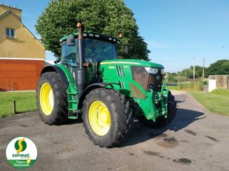 Farm tractor John Deere 6175R - 1