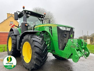 Farm tractor John Deere 8270R - 1