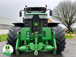 Farm tractor John Deere 8270R - 1