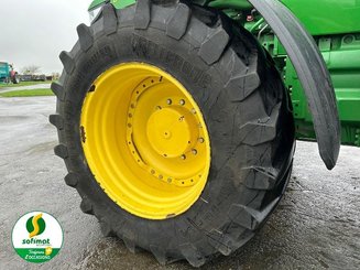 Farm tractor John Deere 8270R - 6