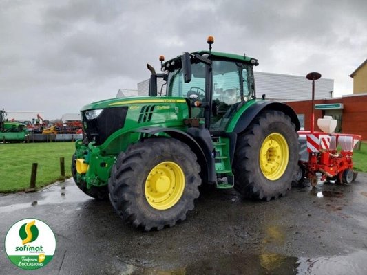 Farm tractor John Deere 6215R - 1