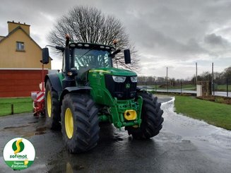 Farm tractor John Deere 6215R - 1