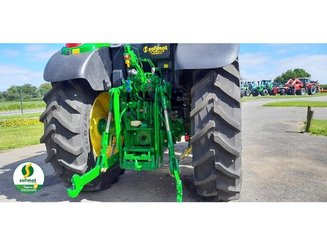 Farm tractor John Deere 6110M - 3