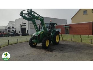 Farm tractor John Deere 5090M - 10