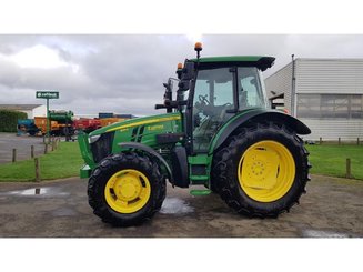 Farm tractor John Deere 5115R - 3