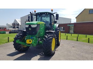 Farm tractor John Deere 6175M - 2