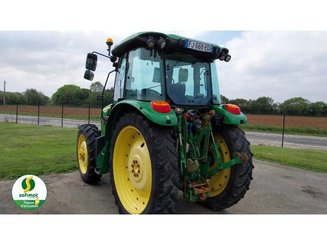 Farm tractor John Deere 5100M - 3
