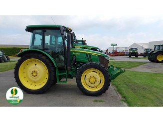 Farm tractor John Deere 5100M - 4