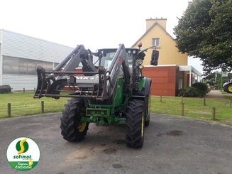 Farm tractor John Deere 6115RC - 1