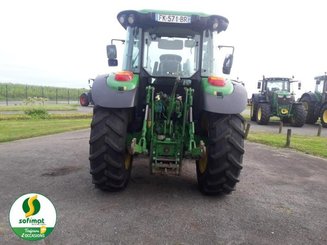 Farm tractor John Deere 6115RC - 2