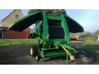 Round baler John Deere 864 - 4