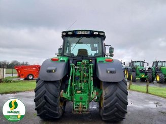 Farm tractor John Deere 6215R - 2