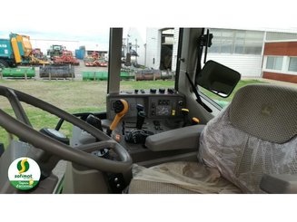 Farm tractor John Deere 6110M - 5