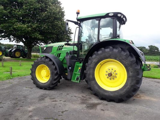 Farm tractor John Deere 6155R - 1