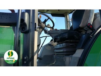 Farm tractor John Deere 6215R - 16