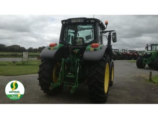 Farm tractor John Deere 6120M - 3