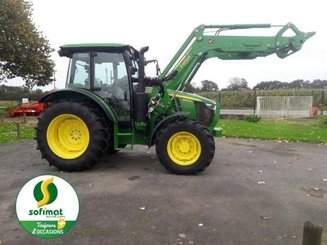 Farm tractor John Deere 5100M - 1