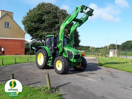 Farm tractor John Deere 6120M - 1