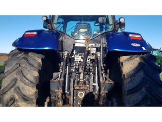 Farm tractor New Holland T7220 - 5